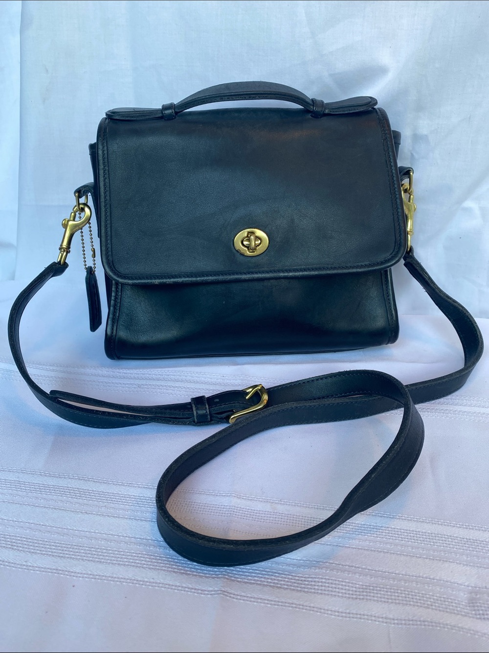 Vintage Coach Court Classic Black Leather Top-Handle Crossbody Bag